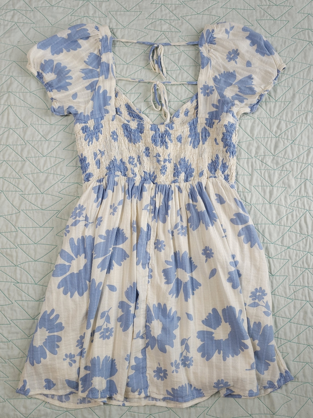 American Eagle Blue Floral Smocked Puff Sleeve Cottagecore Mini Dress - Picture 6 of 8